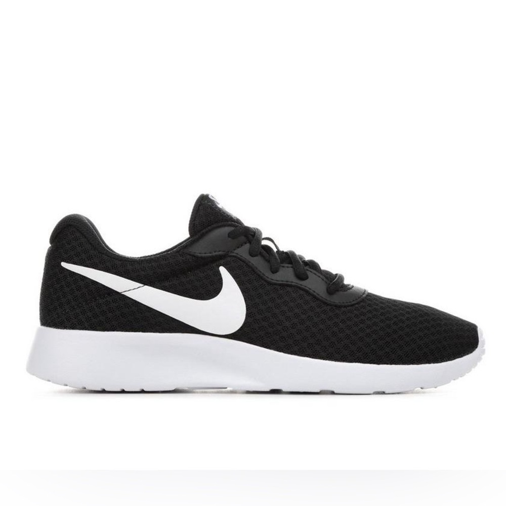 Nike TANJUN Women’s Black Running Sneakers